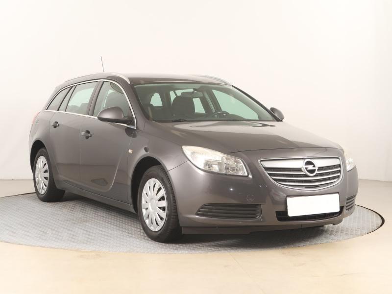 Opel Insignia  1.8