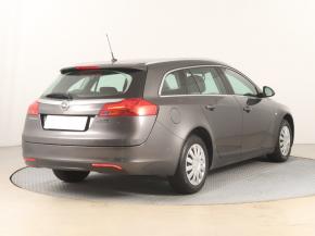 Opel Insignia  1.8 