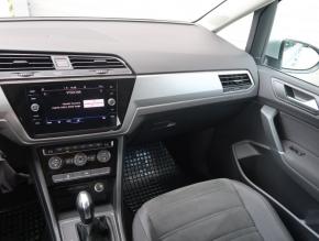 Volkswagen Touran  1.5 TSI 