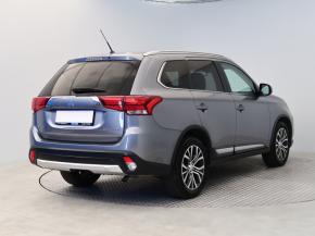 Mitsubishi Outlander  2.2 DI-D Intense 