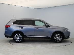 Mitsubishi Outlander  2.2 DI-D Intense 