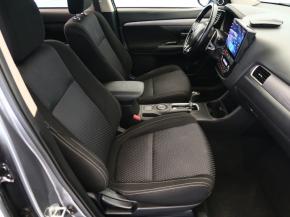 Mitsubishi Outlander  2.2 DI-D Intense 