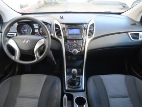 Hyundai i30  1.4 CVVT 