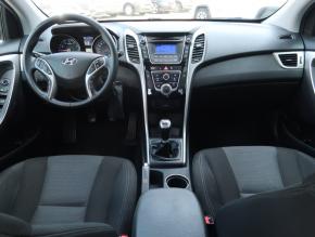 Hyundai i30  1.6 MPI Trikolor 