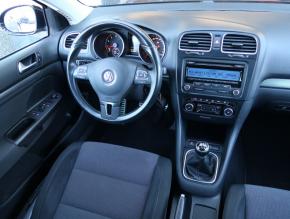 Volkswagen Golf  1.2 TSI 