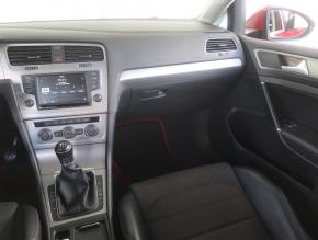 Volkswagen Golf  1.4 TSI 