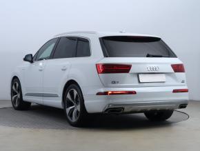 Audi Q7  3.0 TDI S-Line 