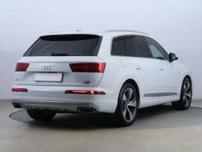 Audi Q7  3.0 TDI S-Line 