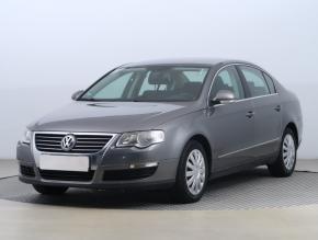 Volkswagen Passat  1.8 TSI 