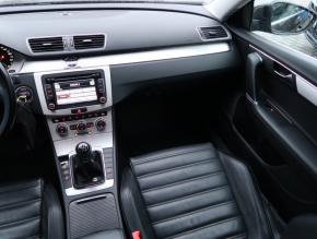 Volkswagen Passat  1.8 TSI 