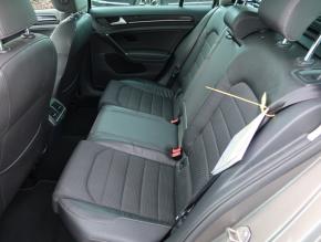 Volkswagen Golf  2.0 TDI 