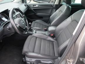 Volkswagen Golf  2.0 TDI 