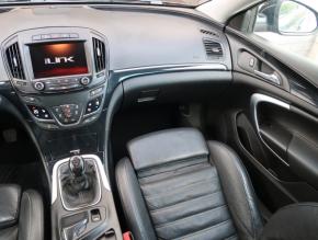 Opel Insignia  2.0 CDTI 