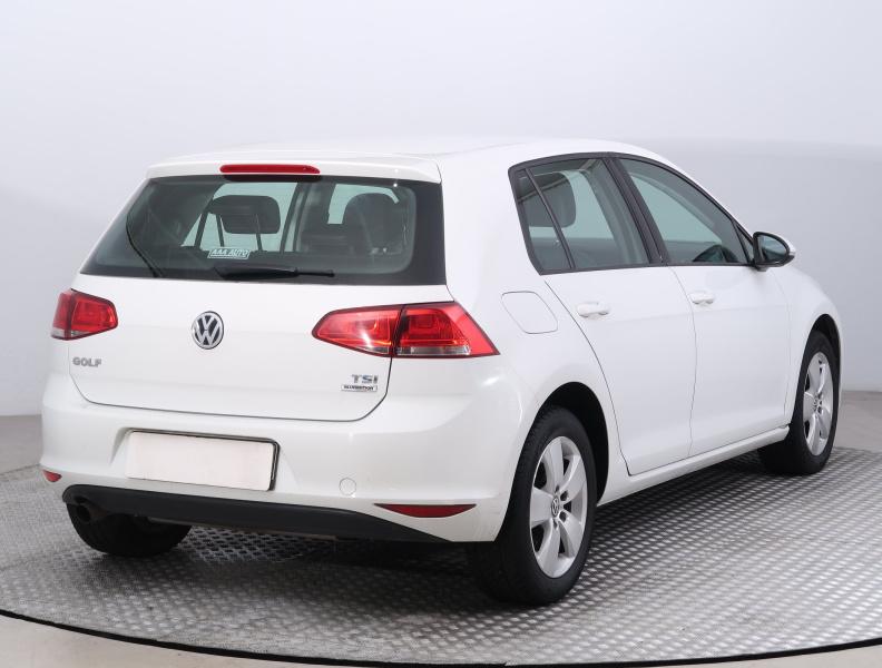 Volkswagen Golf  1.2 TSI