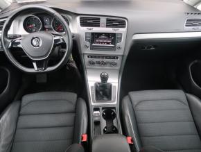 Volkswagen Golf  1.2 TSI 