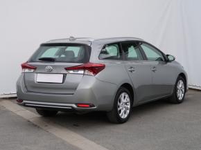 Toyota Auris  1.6 Valvematic 