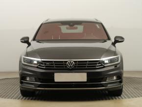 Volkswagen Passat  1.5 TSI R-Line 