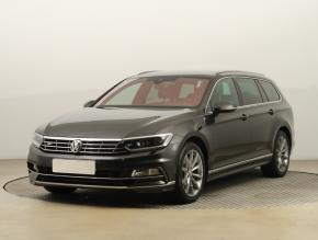 Volkswagen Passat  1.5 TSI R-Line 