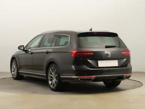 Volkswagen Passat  1.5 TSI R-Line 