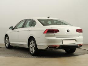 Volkswagen Passat  1.5 TSI Elegance 