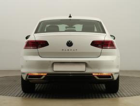 Volkswagen Passat  1.5 TSI Elegance 