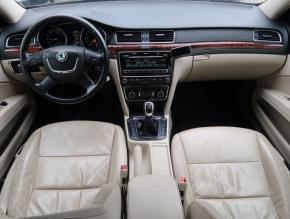 Škoda Superb  2.0 TDI Elegance 