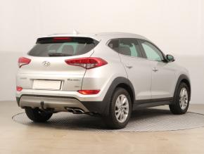 Hyundai Tucson  2.0 CRDi 