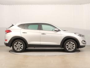 Hyundai Tucson  2.0 CRDi 