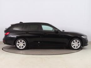 BMW 3  330 i xDrive 