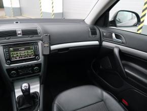 Škoda Octavia  2.0 TDI Elegance 