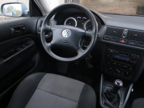 Volkswagen Golf  1.6 16V Basis 