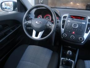 Kia Ceed  1.6 i Comfort 