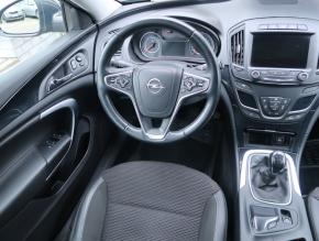 Opel Insignia  2.0 CDTI 