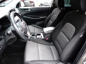 Hyundai Tucson  2.0 CRDi 