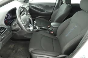 Hyundai i30  1.4 T-GDI 