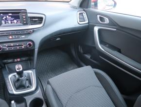 Kia Ceed  1.4 MPI Cool 