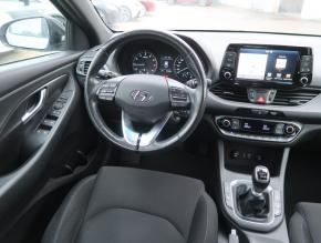 Hyundai i30  1.4 T-GDI 