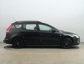 Hyundai i30  1.6 CVVT 