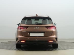 Kia Ceed  1.5 T-GDI 