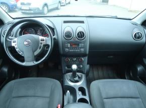 Nissan Qashqai  1.6 