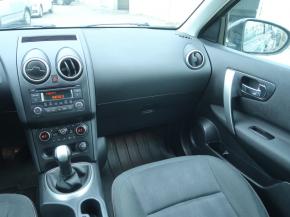 Nissan Qashqai  1.6 