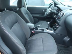 Nissan Qashqai  1.6 