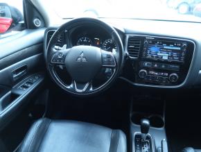 Mitsubishi Outlander  2.2 DI-D 