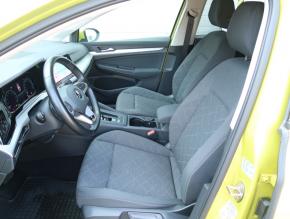 Volkswagen Golf  1.0 eTSI Life 