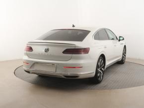 Volkswagen Arteon  2.0 TSI R-line 