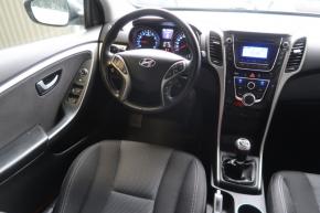 Hyundai i30  1.6 MPI 