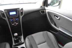 Hyundai i30  1.6 MPI 