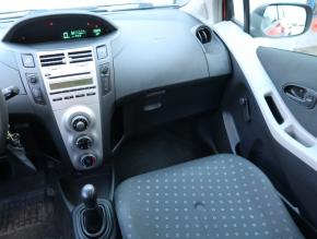 Toyota Yaris  1.0 VVT-i 