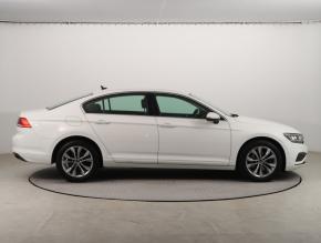 Volkswagen Passat  1.5 TSI 