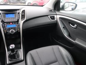 Hyundai i30  1.6 GDI 